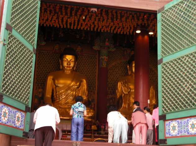 大雄殿の仏像